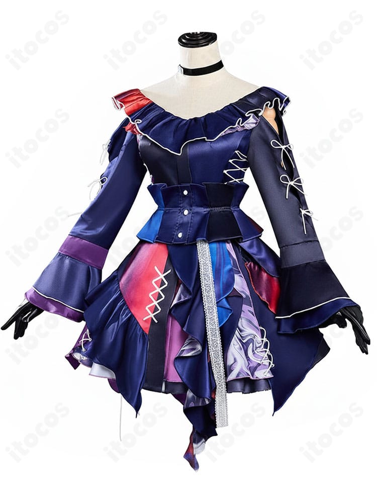 暁山瑞希 Knitting Colors コスプレの側面。コルセットベルトで生まれる立体的なウエストライン。