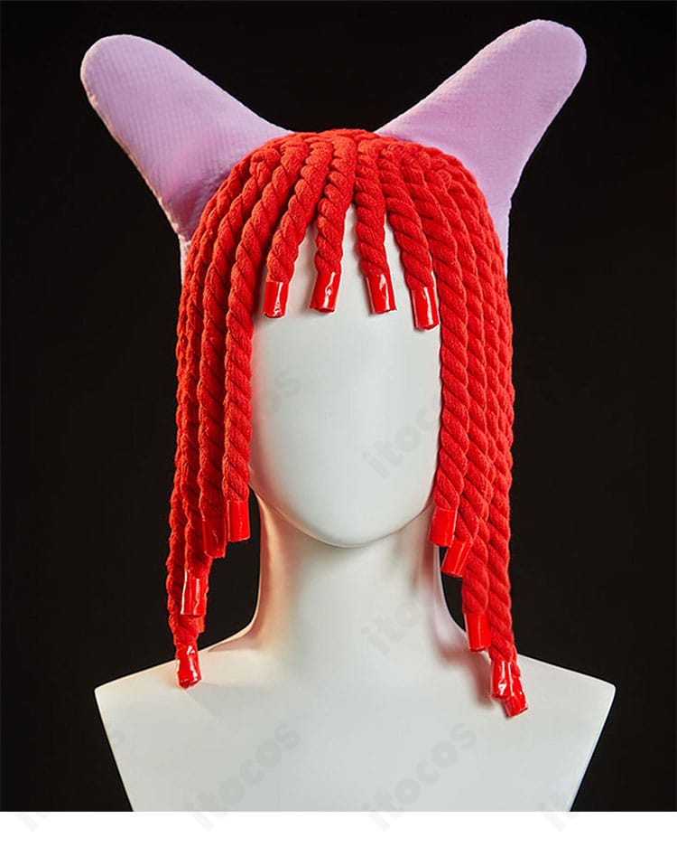 髪飾りの正面ディテール。装着イメージとサイズ感、ドールライクな印象を高める形状を確認できる写真。