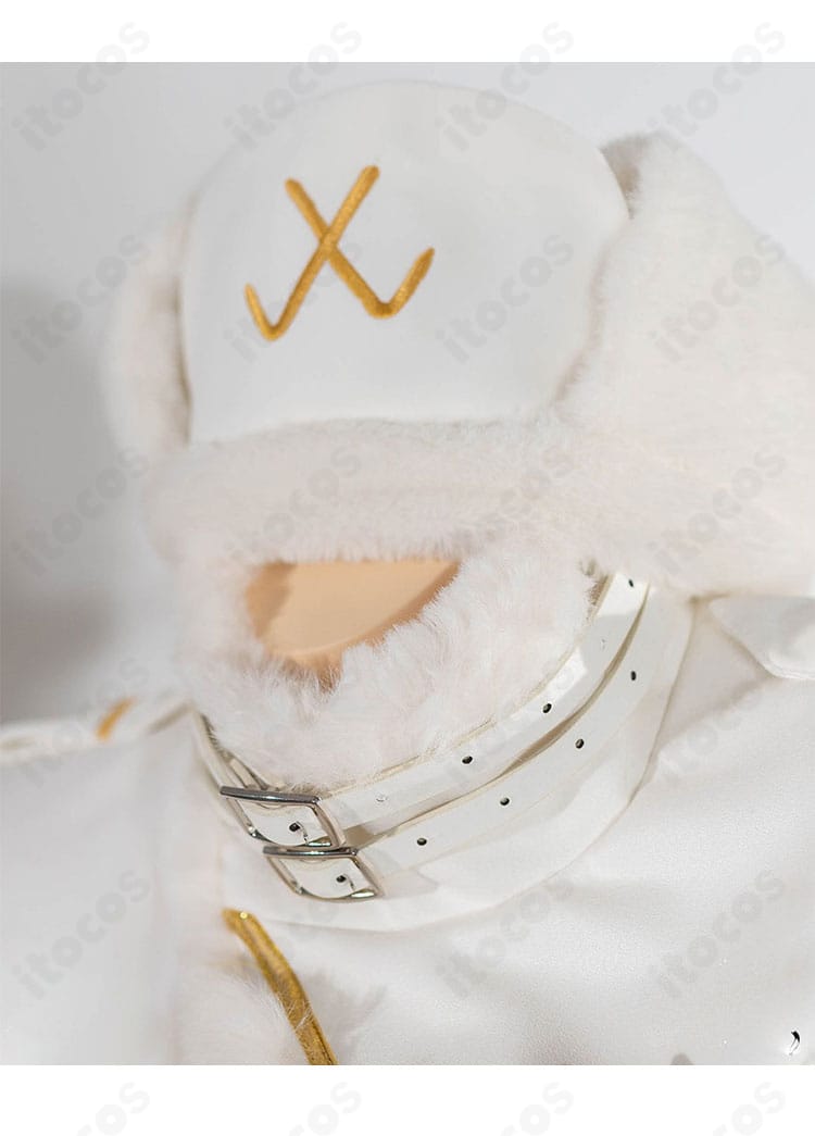 ブラン フォーチュンエクスプレス衣装の襟元飾りディテール。配色とパーツの質感、端処理の仕上がりを見せる近接カット。