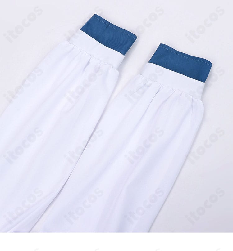 シャツ袖口の近接。カフス幅とステッチの整いで手元が端正に見える仕様