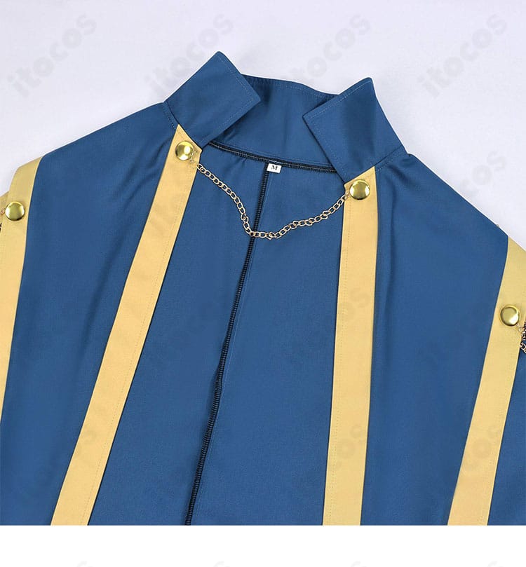 マント襟元のディテール。留め位置と縁取りの仕上げで崩れにくい首周りを表現