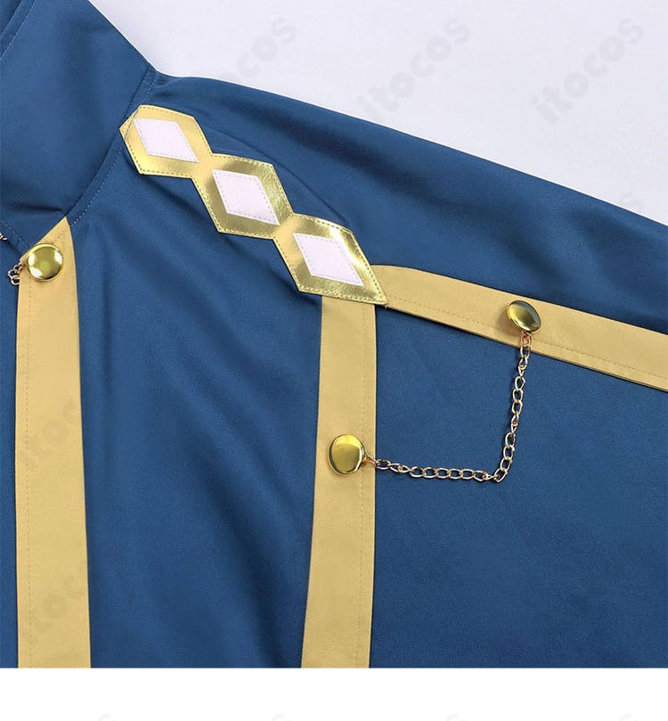 マント肩周りのアップ。肩線のフィット感と補強縫製で動いても整う設計