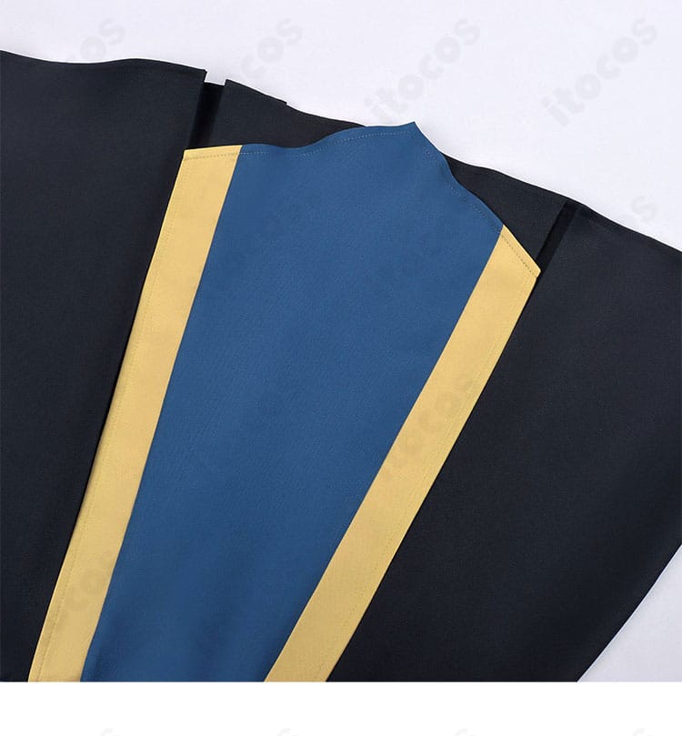 スカート裾の重なり表現。レイヤー感のあるヘムラインで動きに表情が出る