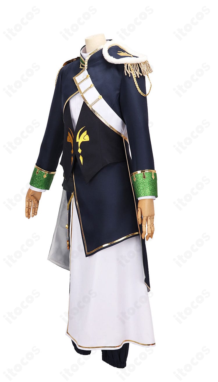 にじさんじ オリバー・エバンス 共通衣装コスプレの左側面。袖の細身シルエットと装飾の見え方を確認できる画像。