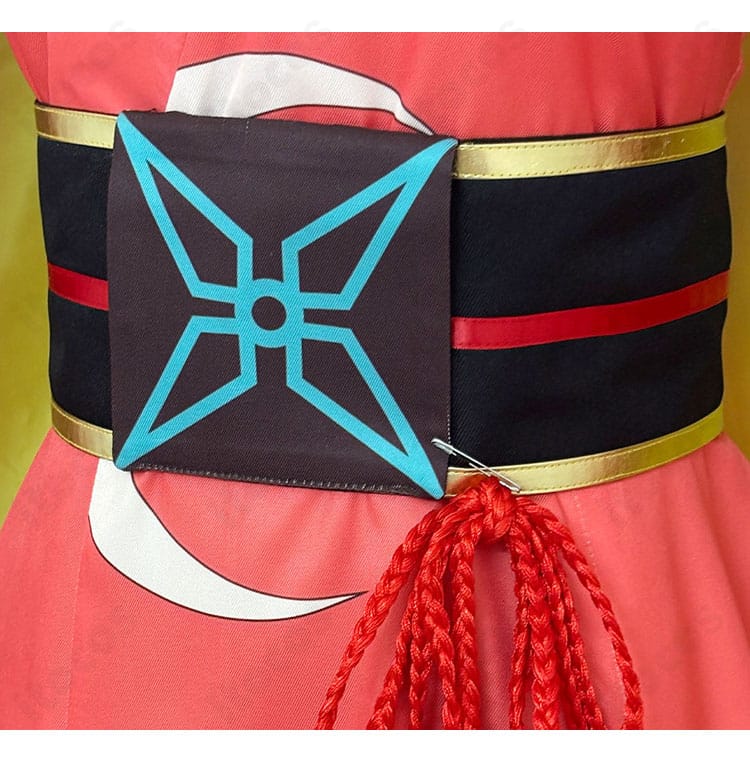 コルセットベルト装飾のディテール：ウエストマークの質感と意匠