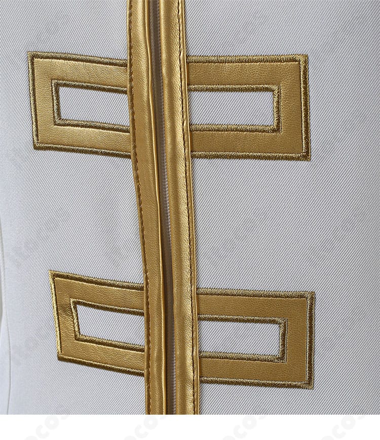 今井信女 見廻組副長 制服の前立て装飾ディテール。メタル調ボタンと白の縁取りが分かる近接写真