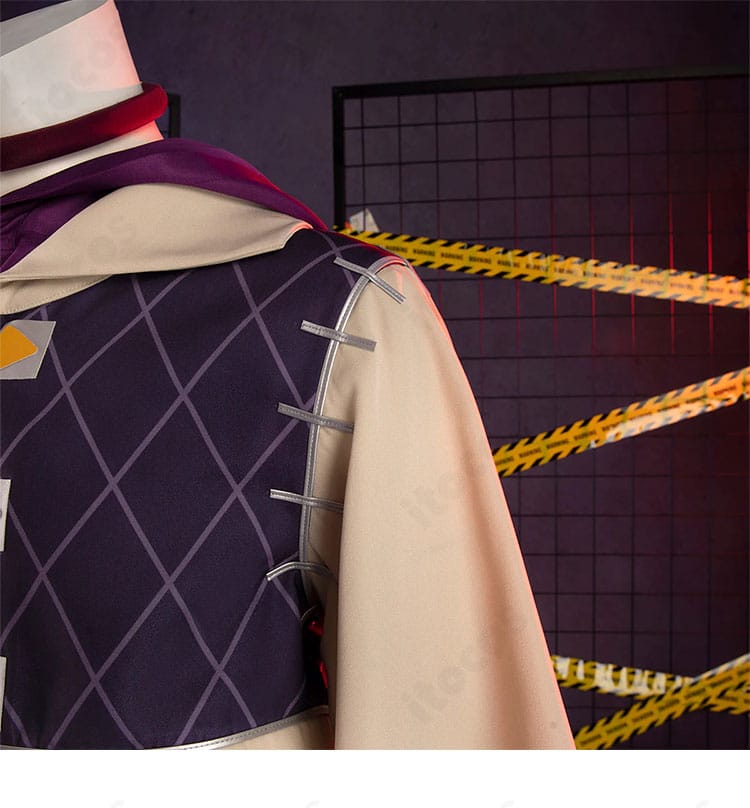 ジャバー・ウォンガー衣装の肩と袖の装飾。切り替えとステッチワークを確認できるディテール画像