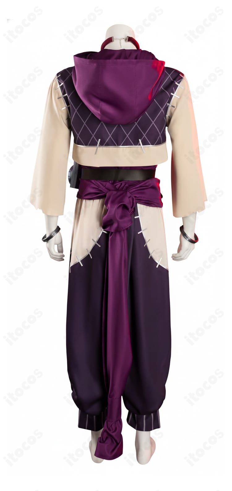 ガチアクタ ジャバー・ウォンガー コスプレ衣装の背面全体。コート裾の分量と背中のラインが分かるディスプレイ