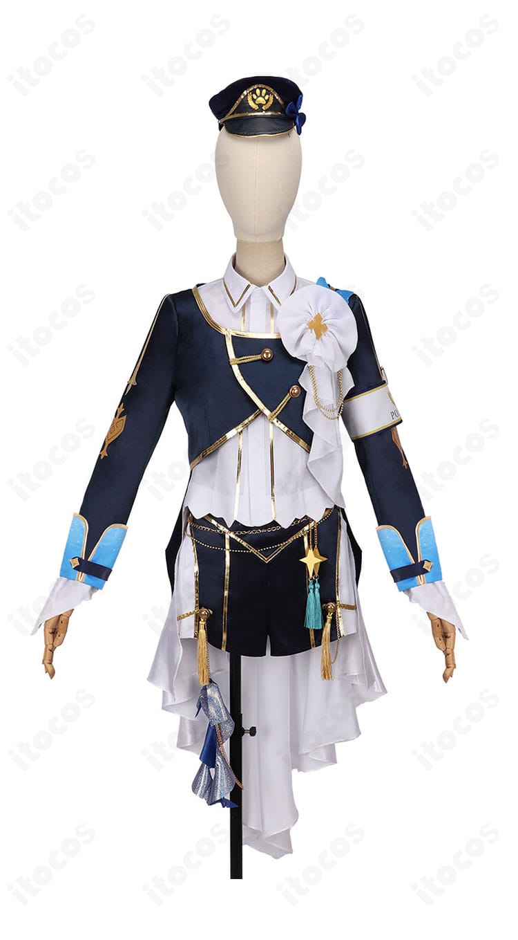 栞葉るり 共通衣装コスプレの正面。コート・シャツ・ショートパンツの配色と胸飾りのディテールが分かるカット