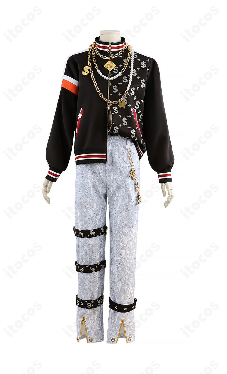 ステージ衣装の正面全体。コート×インナーのレイヤー構成と細身シルエット、胸元の装飾配置が分かるカット