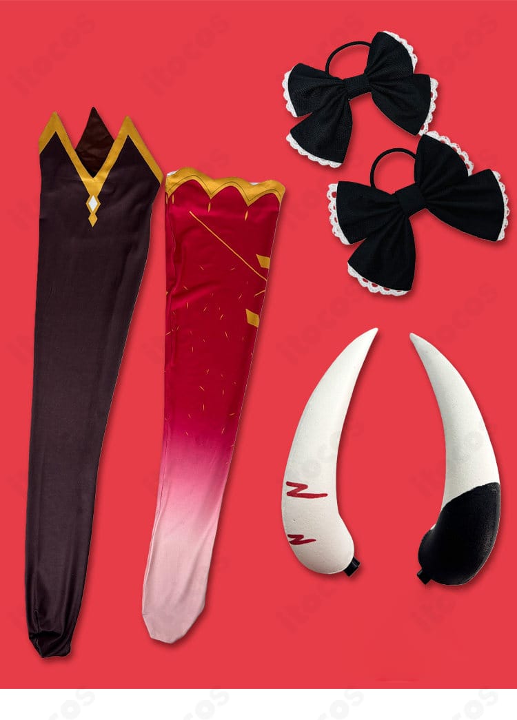 付属アクセサリー一式の内容画像。スカーフ、背部・腰リボン、手首飾り、腕飾り、靴下のセット