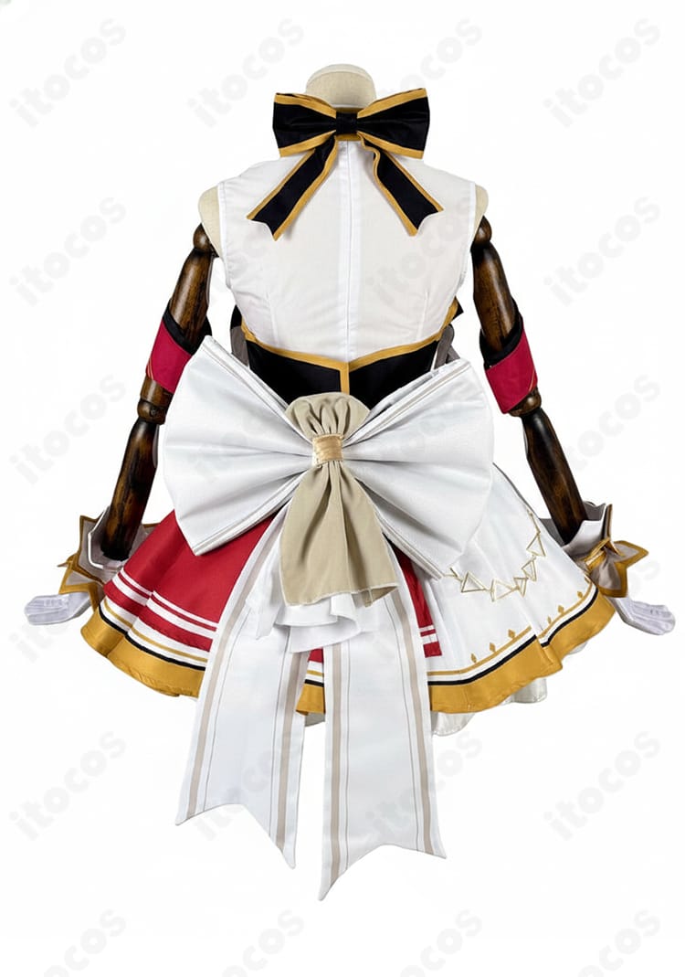 百鬼あやめ アイドル衣装の背面。大きな蝶結びリボンとスカートラインの後ろ姿ディテール