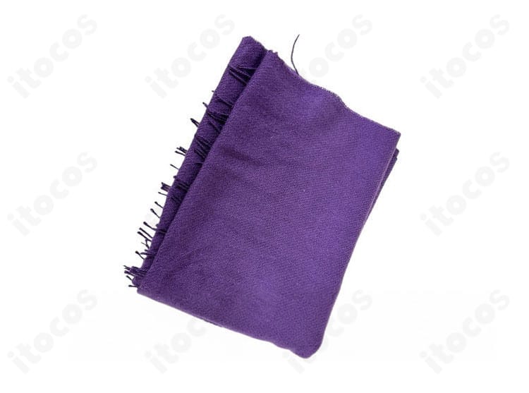 付属マフラーの質感ディテール。編地の表情と巻きやすい幅感を表現。