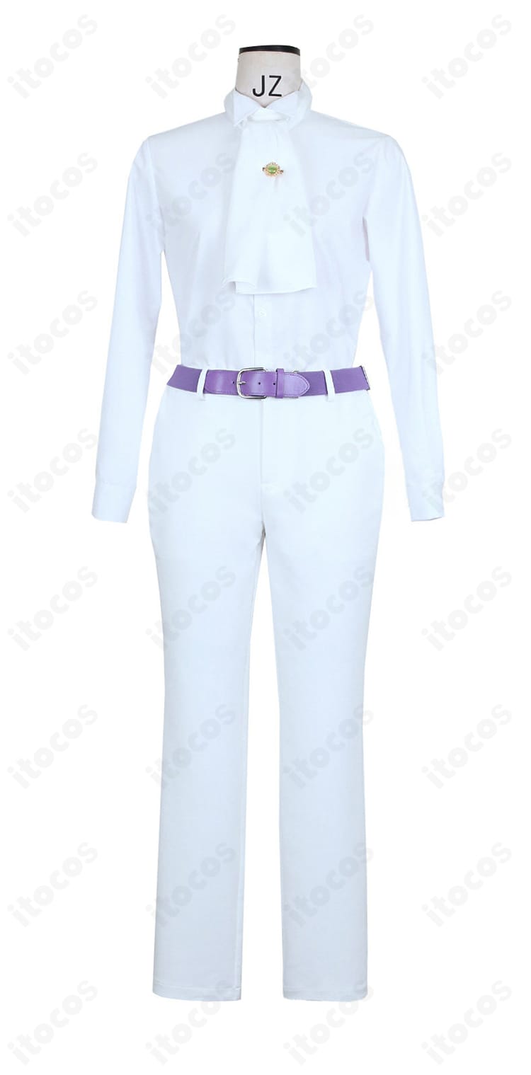 上衣フロント装飾のクローズアップ。ボタン列と前立ての意匠で高再現を強調