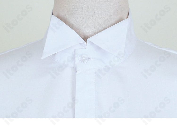 襟元の作り込み。シャツとコートの重なりやネックラインのバランス