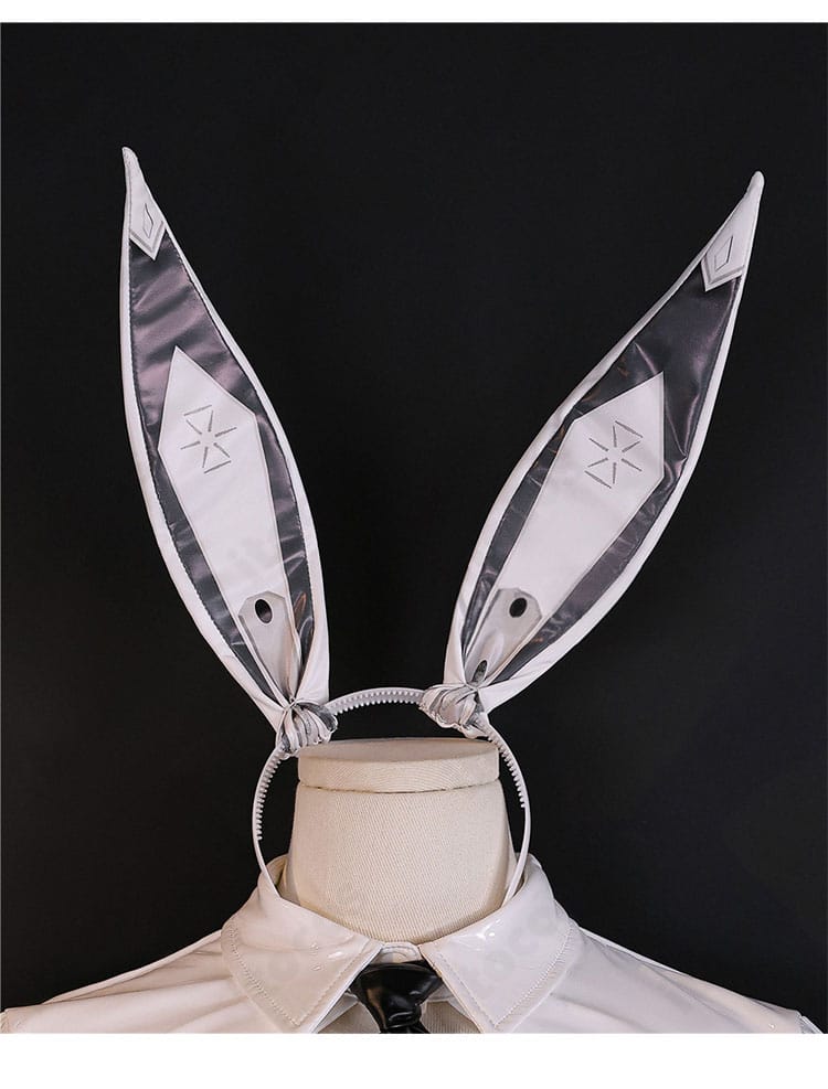 うさ耳カチューシャの質感と取り付け部のアップ