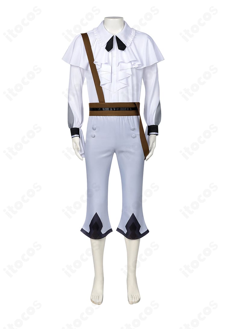 衣装全体の装飾ディテール。縫製の補強箇所と端正なトリムをクローズアップ。