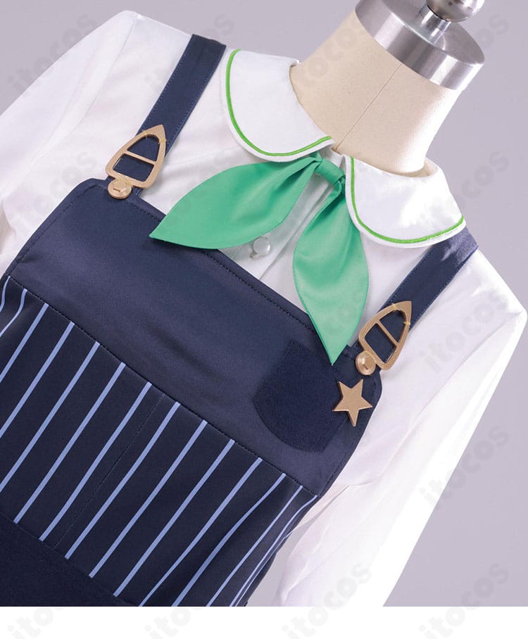 首元スカーフ／タイ風アクセサリーの結び目ディテール