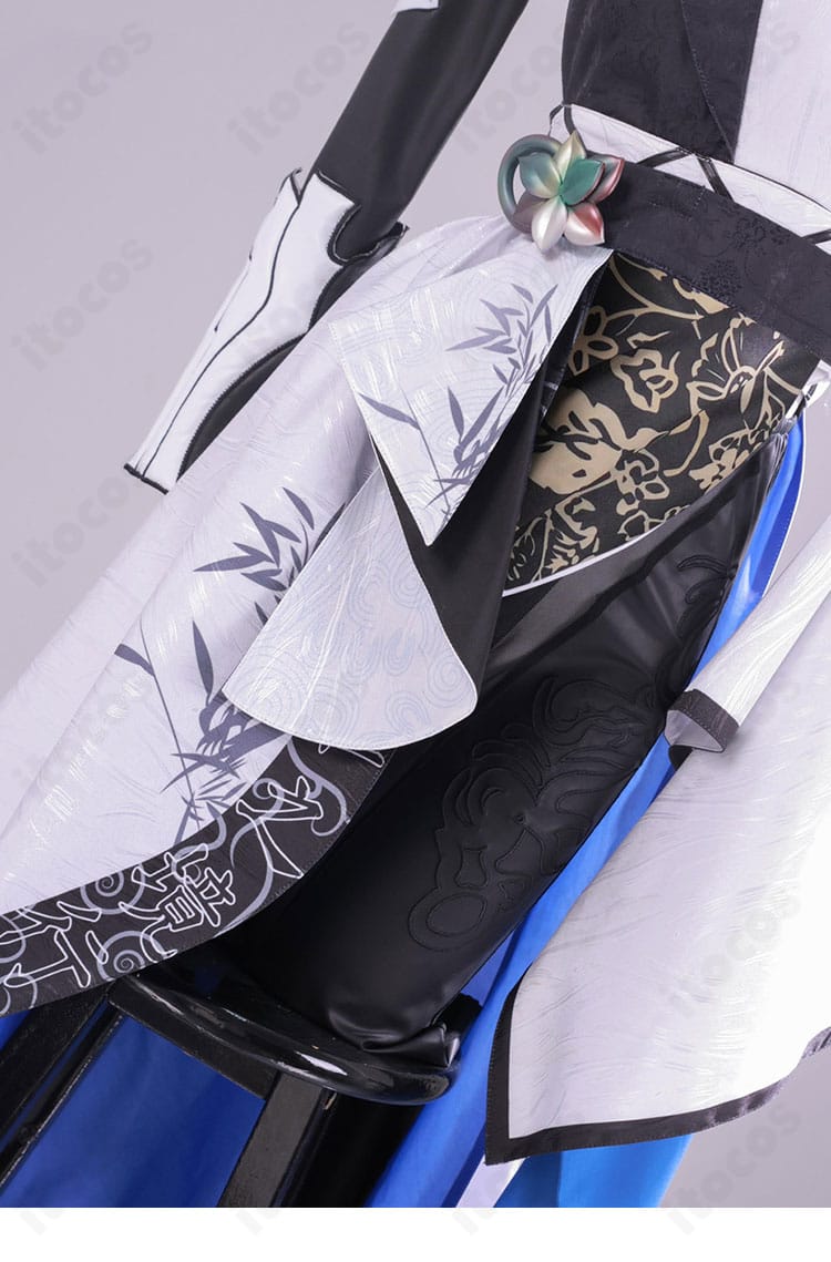 腰部アクセサリーの構成と固定ディテール