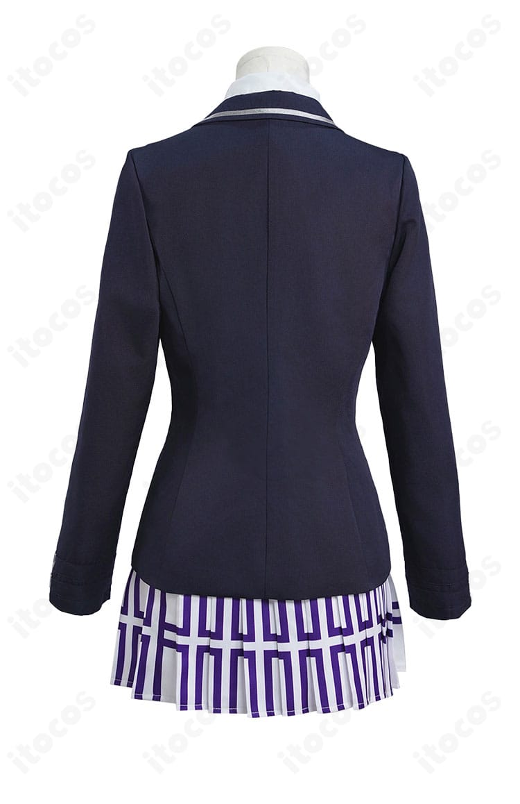 HK416 緋染め薄桜 コスプレ衣装の背面。コートの背面カッティングとスカート丈のバランスが見える。