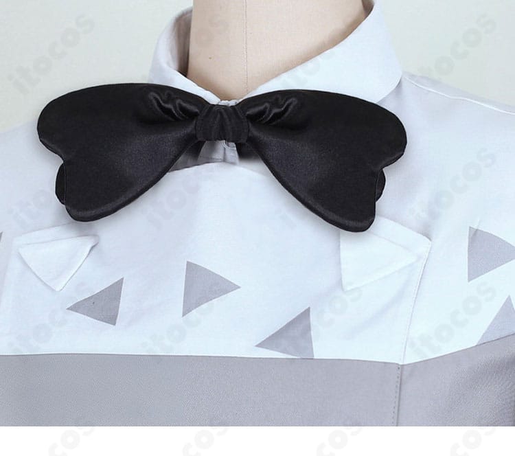 蝶ネクタイの装飾ディテール。結び目の立体感と中心のステッチが分かる