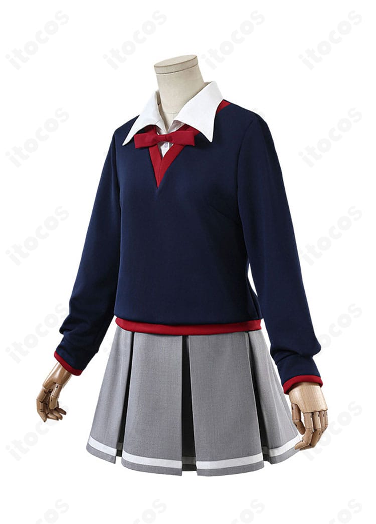 沙条綾香 学園制服コスプレのシルエットが分かる側面ビュー