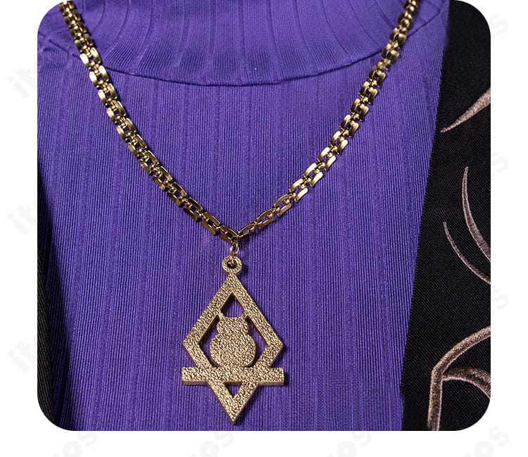 天馬司 衣装のネックレス装飾。3Dパーツの立体感と金属調仕上げが分かるアップ。