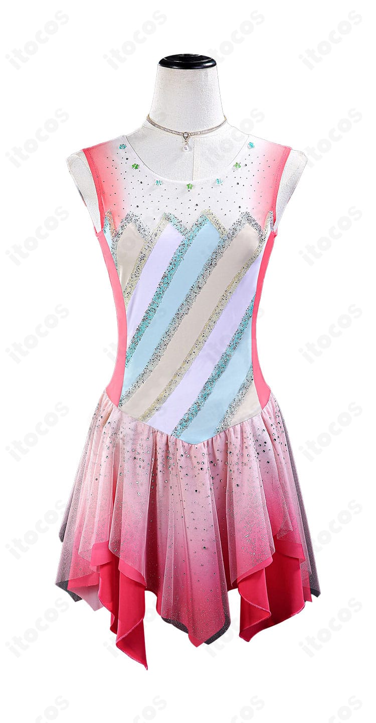 結束いのり スケートドレスの正面全体。高発色の身頃とフレアの広がりを確認できる画像。