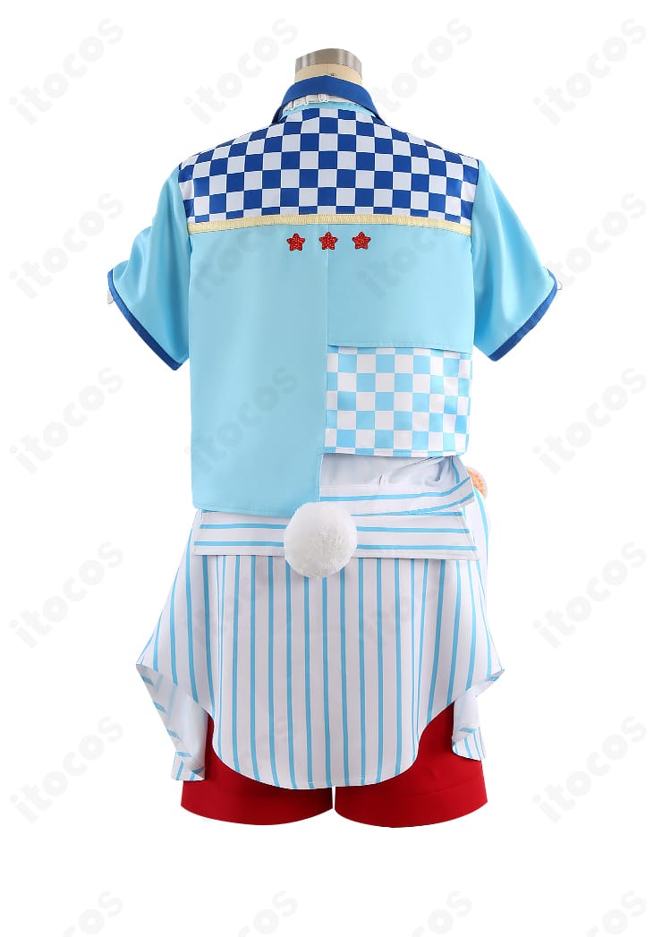 クマクマレスQ衣装の背面全体像と尻尾アクセサリーの配置