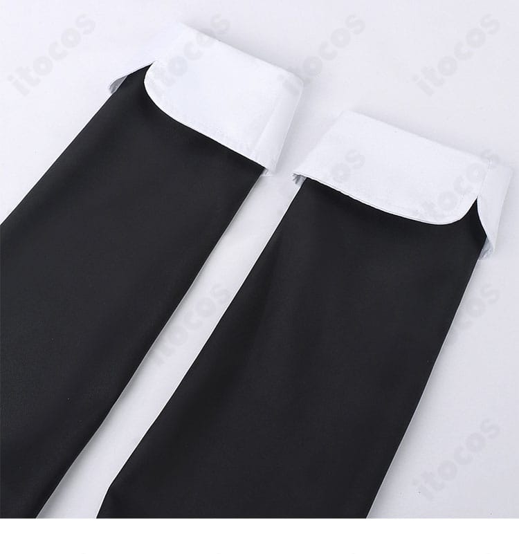 袖口の装飾ディテール。カフスの形状と配色