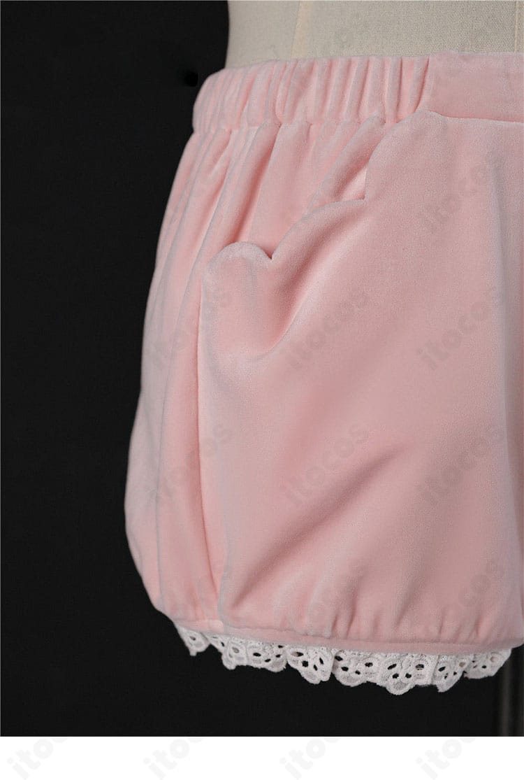 ショートパンツの生地感とシルエット