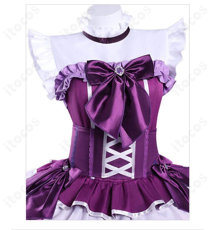 襟元の装飾とネックラインのディテールアップ