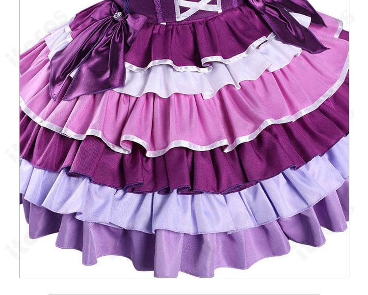 スカート裾の装飾・レースとフレア感の詳細