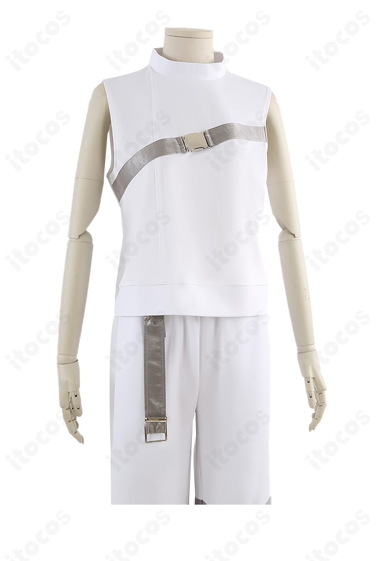 上衣の装飾アップ（襟元・胸周りのステッチと意匠）