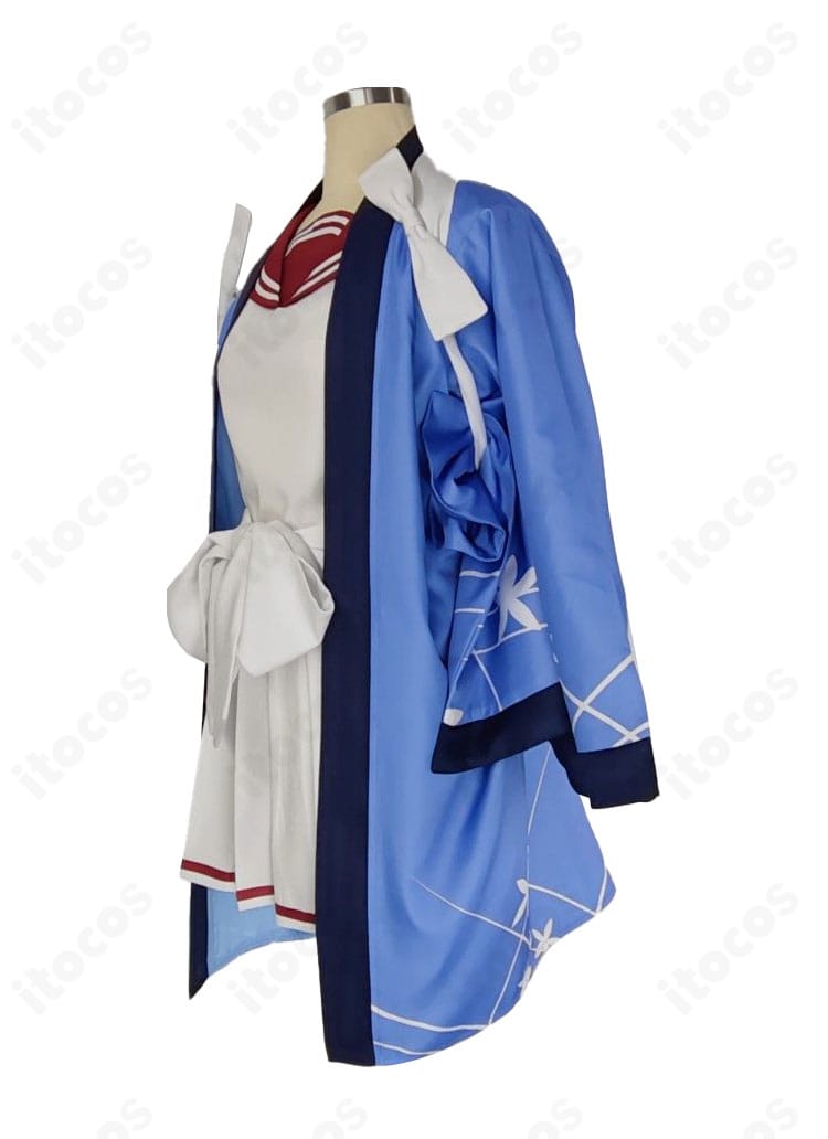 不破レンゲ 修行部制服の側面シルエット。バインドベルトの通し方やスカートのフレア感、袖の落ち感を示すカット。