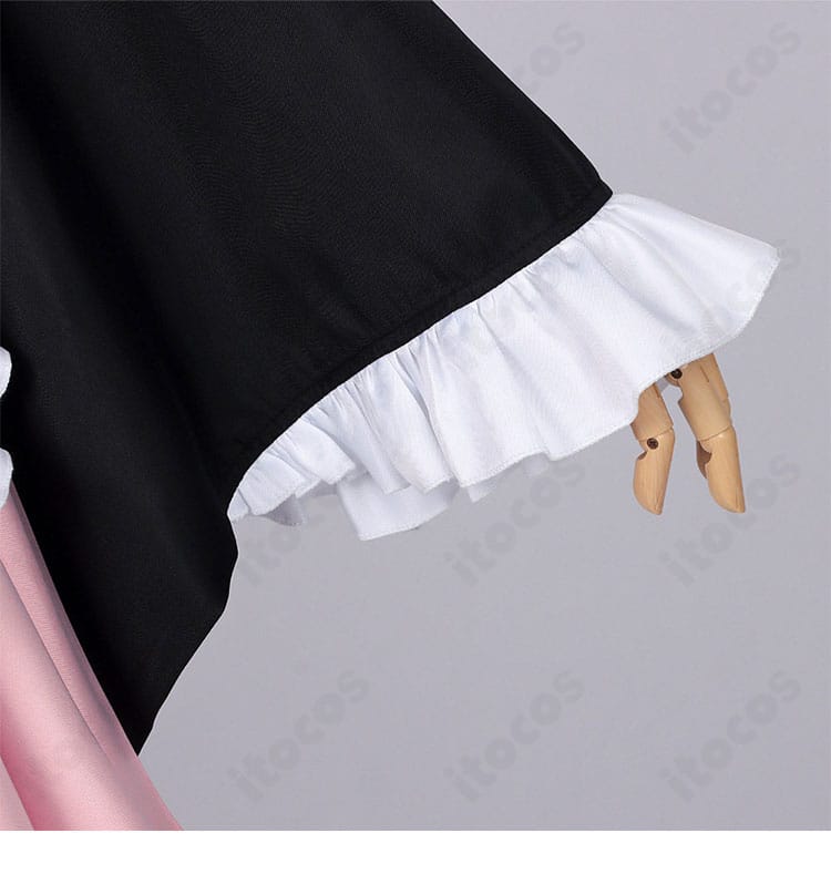 駒沢乃依 コスプレ衣装のエプロン全景（前面のカバー範囲と形状）