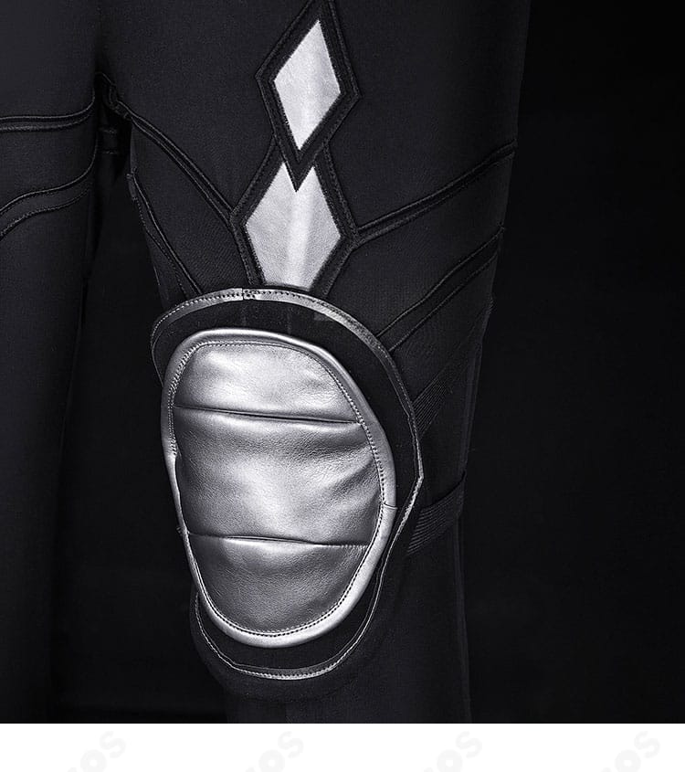 原神コート衣装セットのニーパッドとレッグカバーの構成