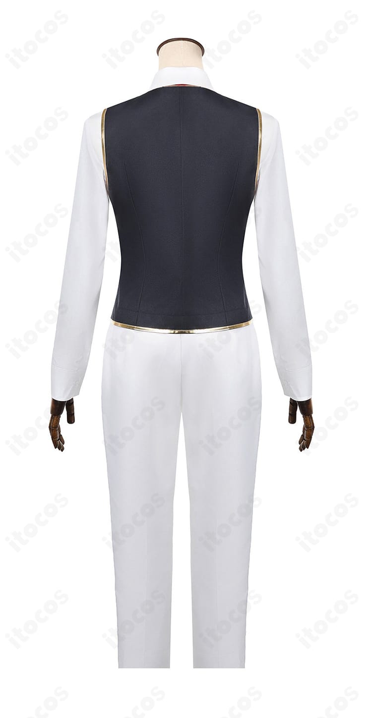 ベスト背面のディテール。背面ラインとフィット感の構成