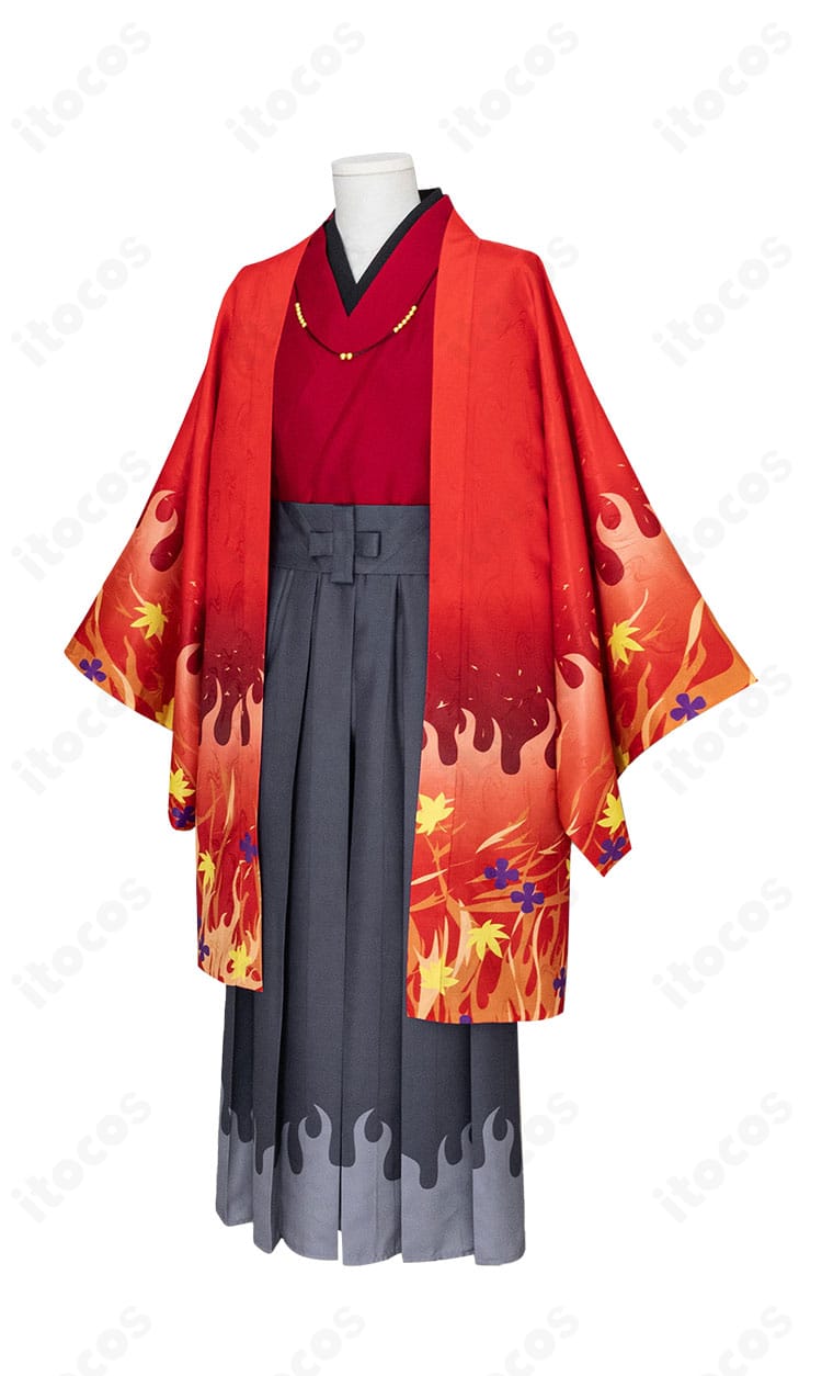 煉獄杏寿郎 京まふ2021和装コスプレの側面図。羽織の落ち感と袴のシルエット、袖のボリューム感が分かる写真。