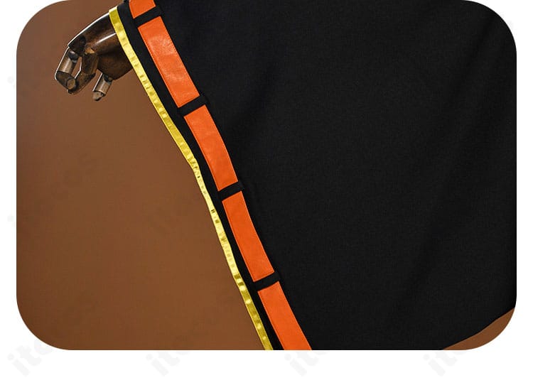 袖口のトリム・カフス形状とコバステッチの仕上げ