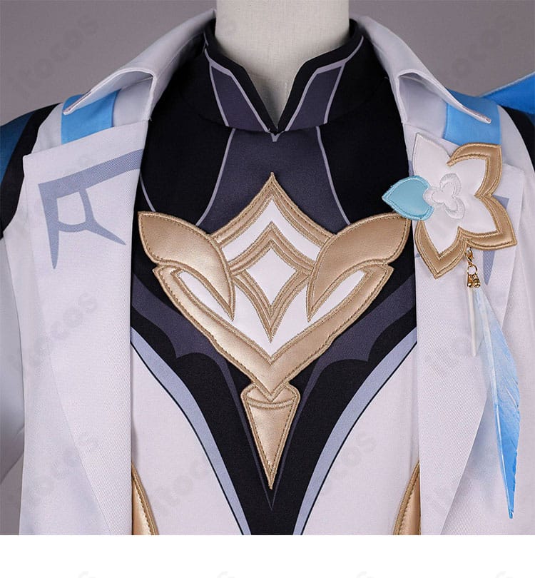 原神 旅人・空 コスプレ衣装の襟元装飾ディテール。金色モチーフと縫製の質感