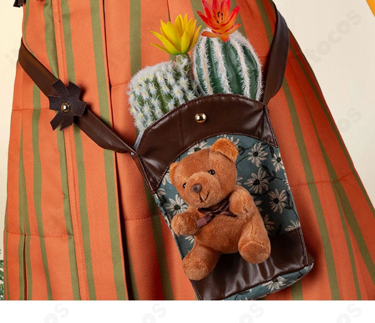 ITOCOSブランドの裏地仕様とパイピング処理を示すディテール