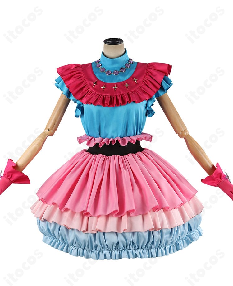 【推しの子】星野アイ コスプレ 上半身ディテール。襟周りとネックレス、髪飾りのバランスが分かるカット