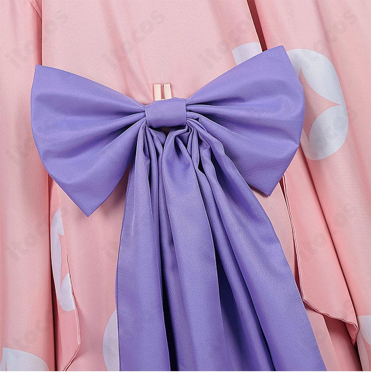 背面の大きなリボン装飾の形状と結び目ディテール