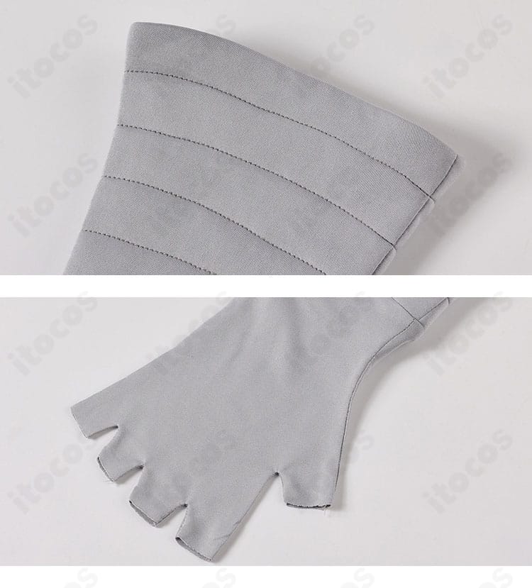 付属ゴーグルと手袋を並べた小物ディテール写真