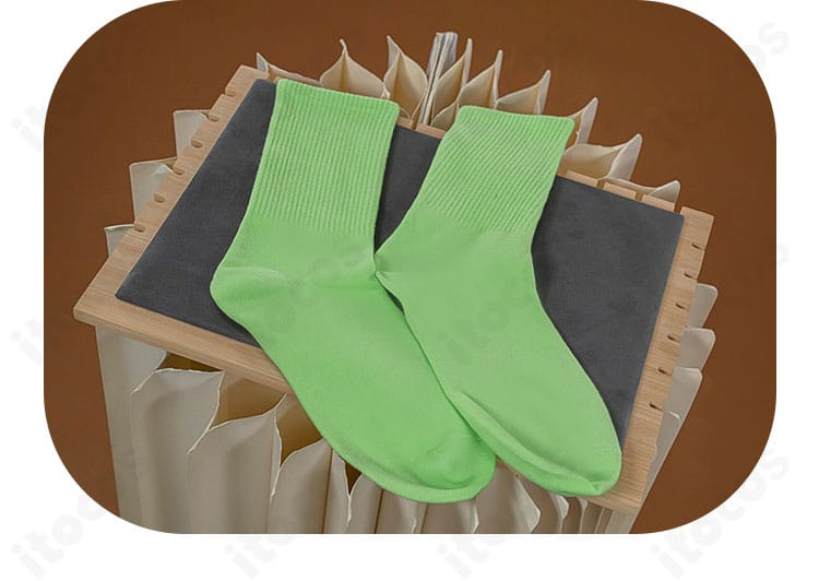 靴下の編地と装飾ディテール