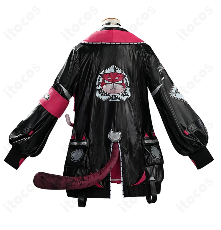 ナナリ・コリンス衣装の後ろ姿。コートの背面ラインと尻尾パーツの見え方