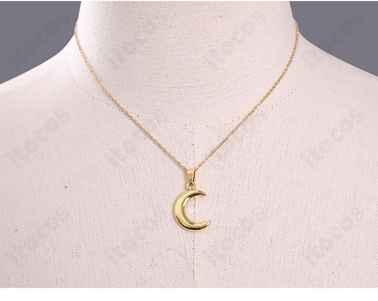 夏目アンアン衣装のネックレス装飾ディテール