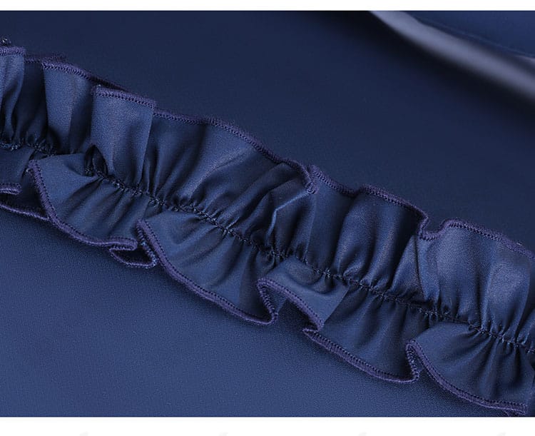 夏目アンアン衣装のストライプ装飾ディテール