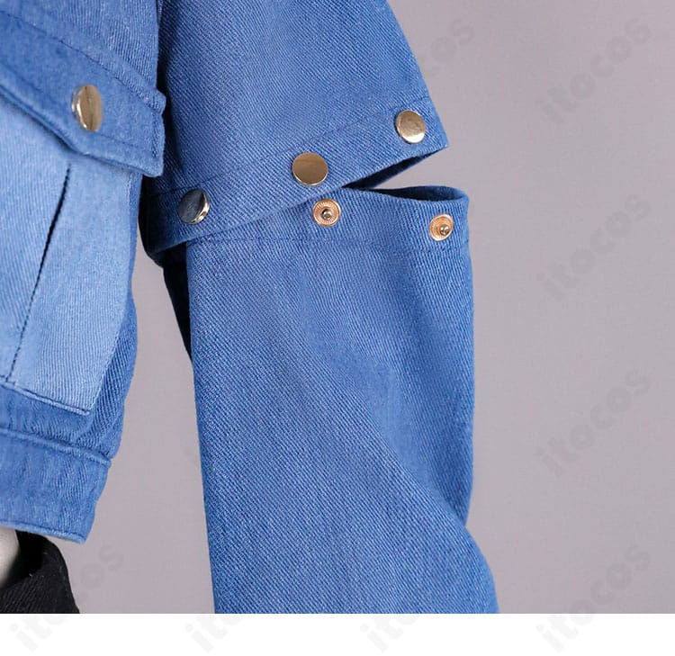 袖口付近の装飾とカフスのステッチディテール